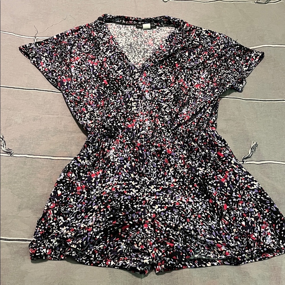 Simply Styled wrap front stretch romper new